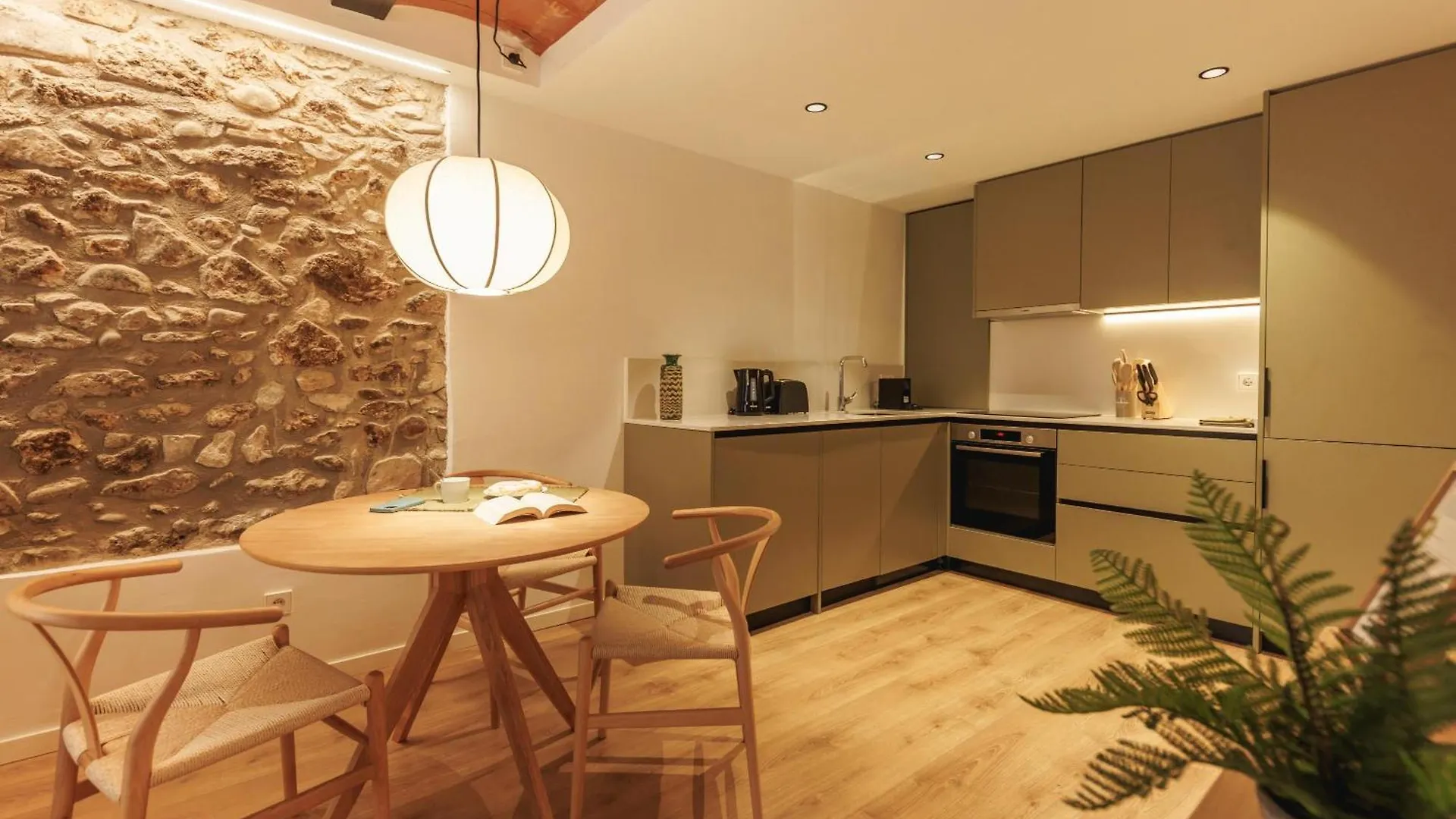 아파트 Bravissimo Ballesteries 34, Heart Of The Barri Vell 지로나